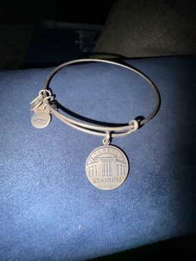 Alex and Ani Yankee Stadium Charm Bangle Bracelet Rafaelian Silver MLB Baseball